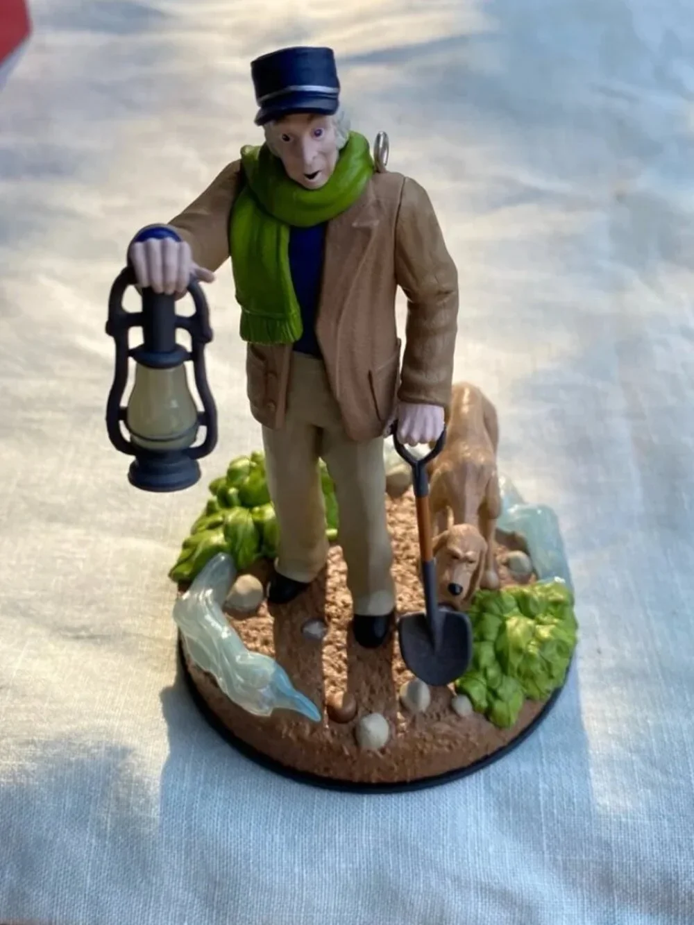 NWT Hallmark Disney Haunted Mansion Caretaker and His Dog ornament